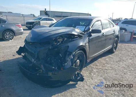 2015 Ford Police Interceptor z USA, uszkodzony, nr VIN 1FAHP2MKXFG144022